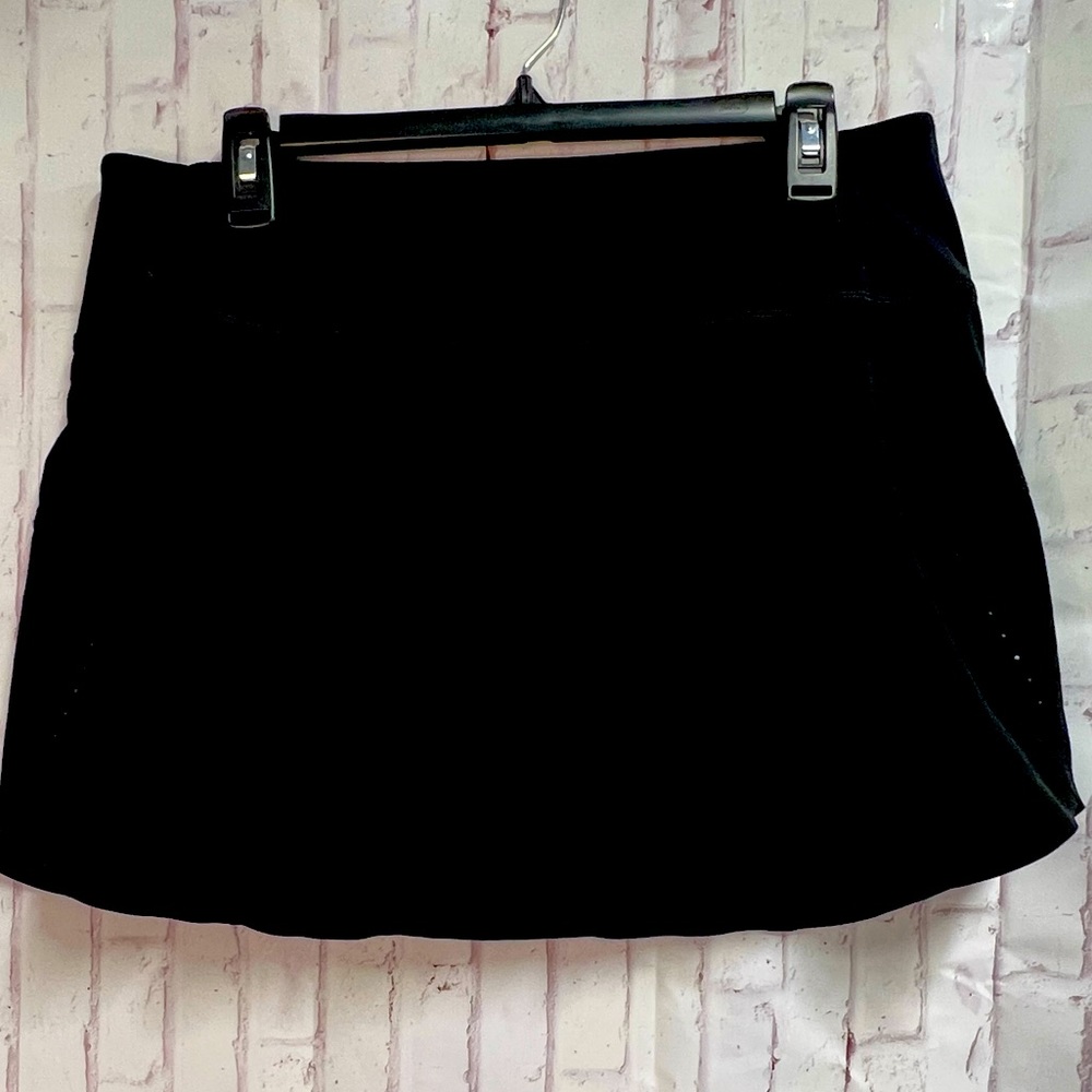 Athleta run with it skort